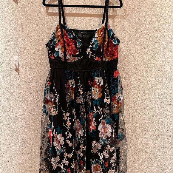 Torrid floral formal dress - Picture 2 of 5